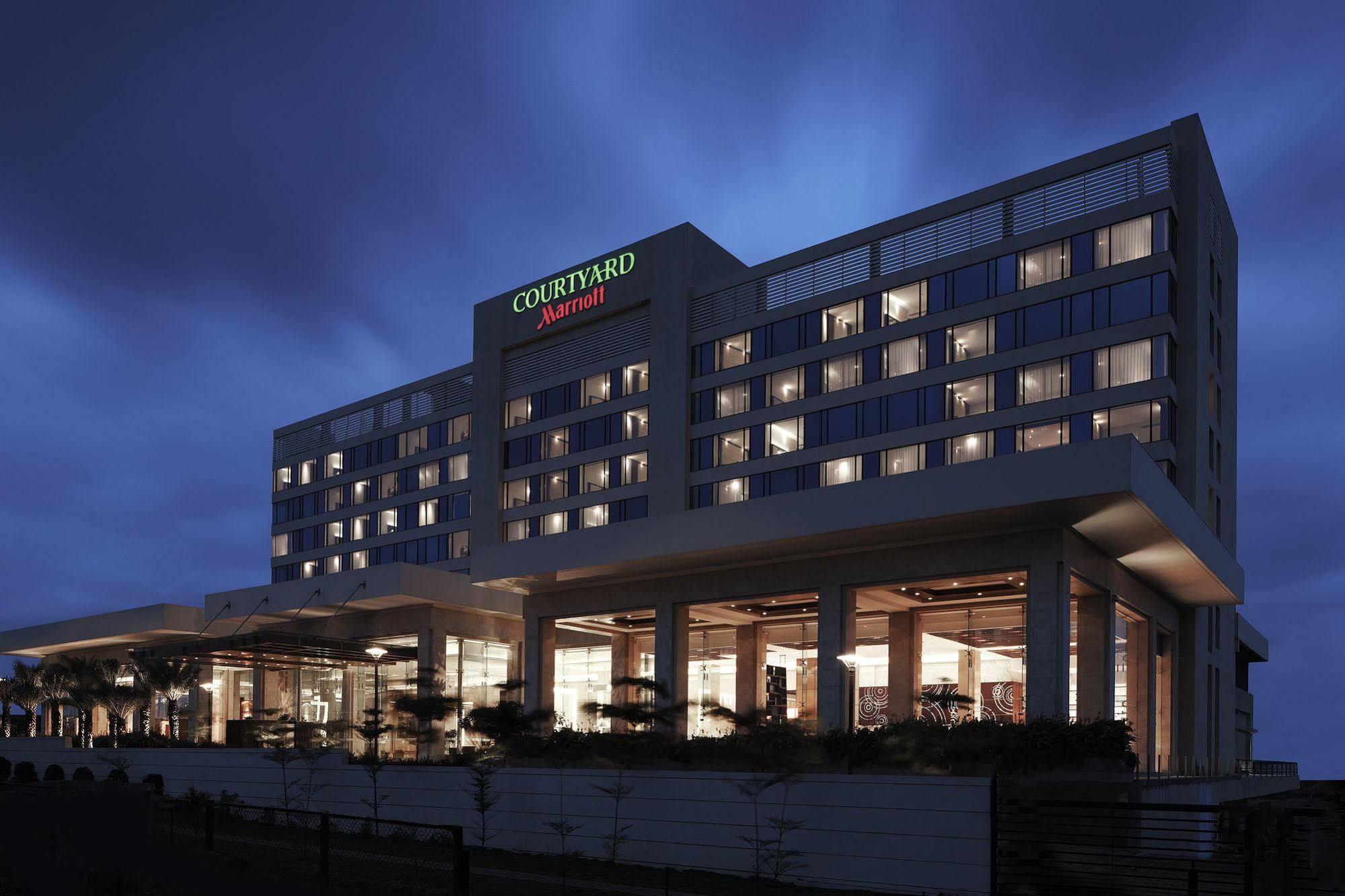 Courtyard By Marriott Pune Chakan Hotel Exterior photo